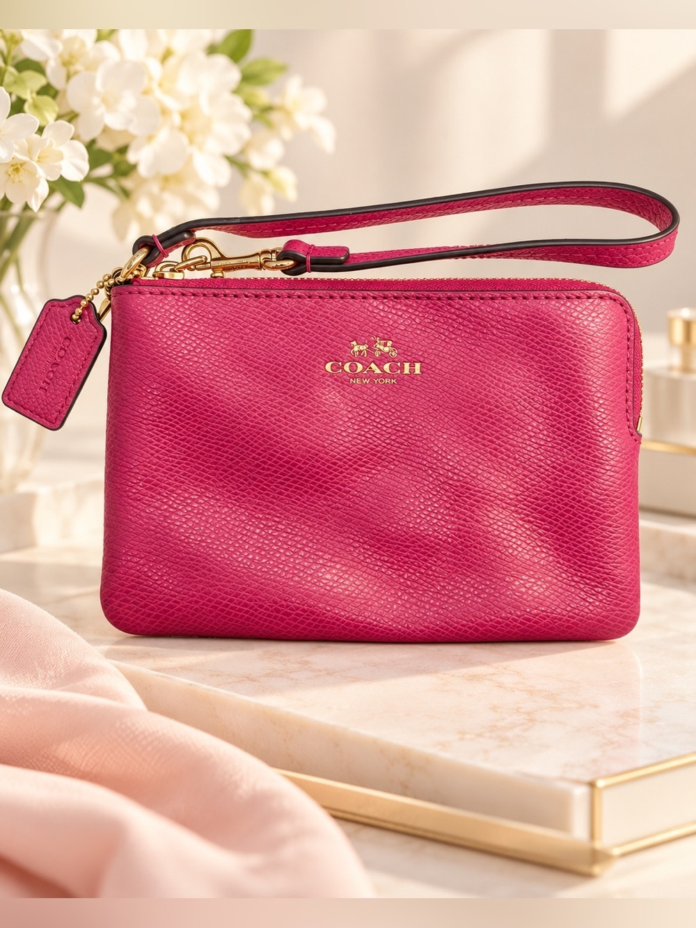 Coach Y2K Pink Leather Wristlet Gold Hardware Zip Clutch Designer Barbiecore Lux